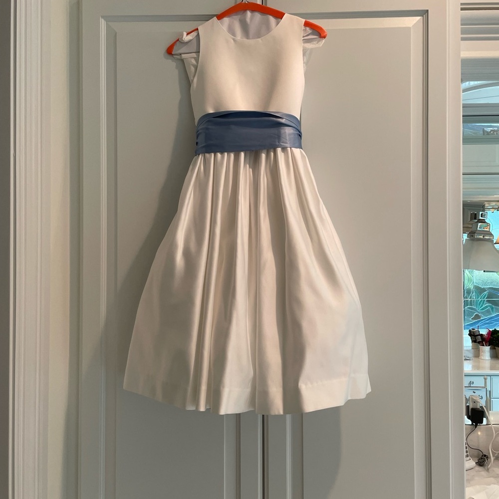 Gorgeous flower girl dress from US Angels size 8 - Picture 4 of 6